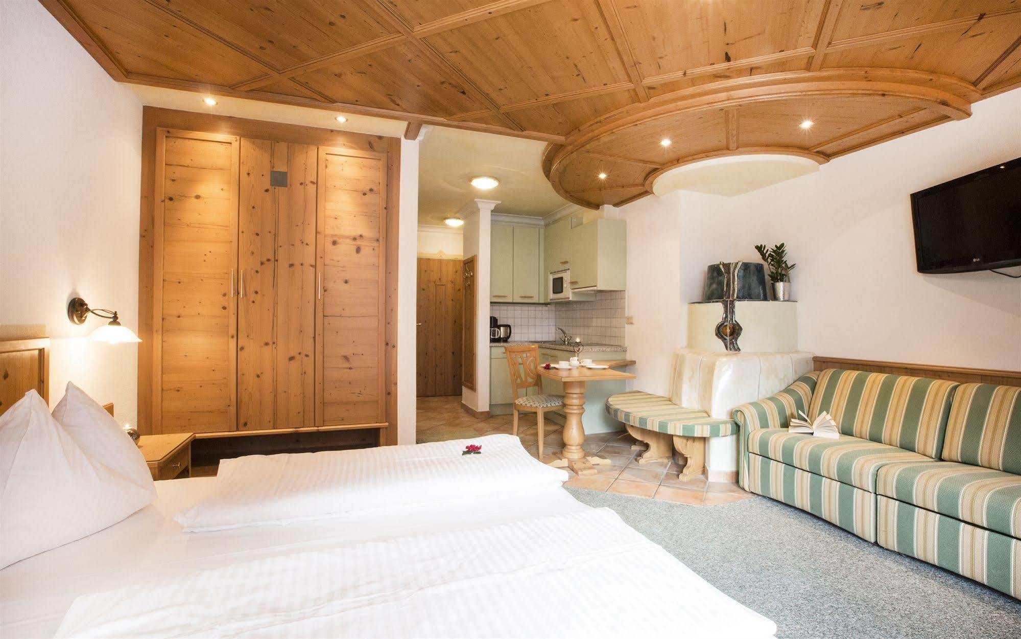 Fliana Arlberg Studios Санкт-Антон-ам-Арльберг Экстерьер фото
