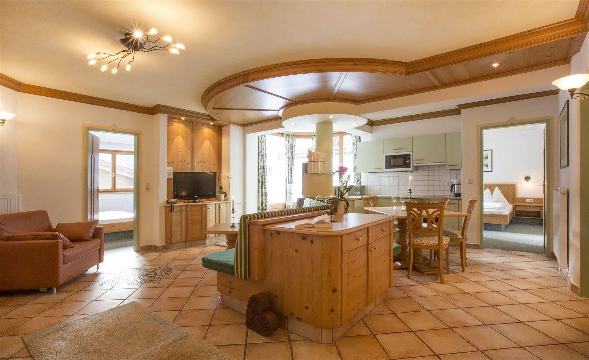 Fliana Arlberg Studios Санкт-Антон-ам-Арльберг Экстерьер фото
